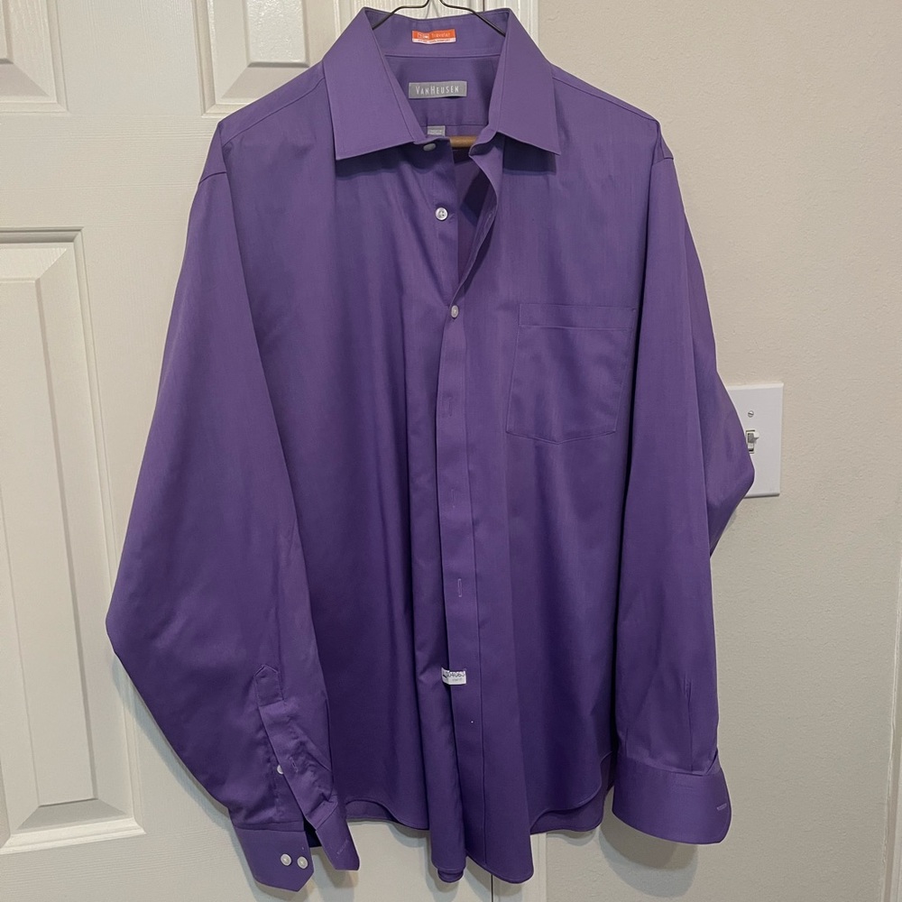 VanHeusen Mens dress shirt